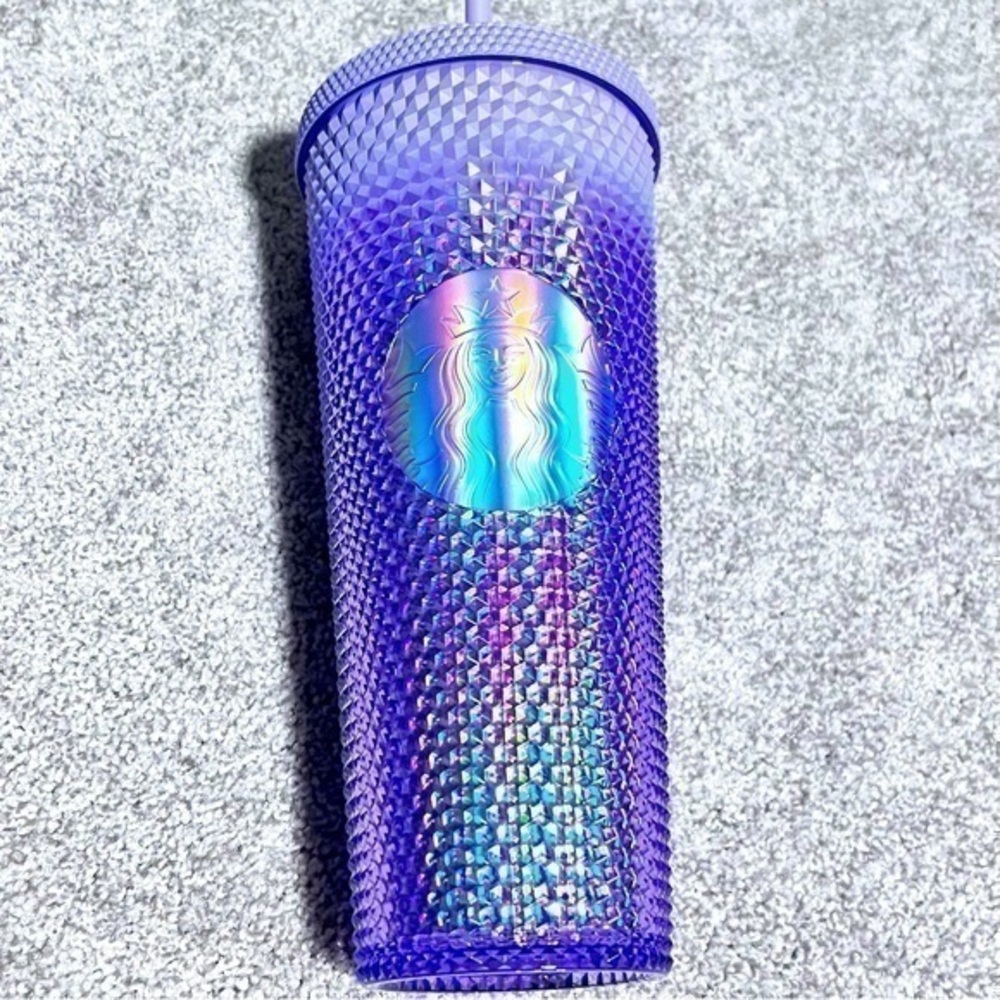 💙NWT Starbucks ombré purple holiday 2023 studded venti cup